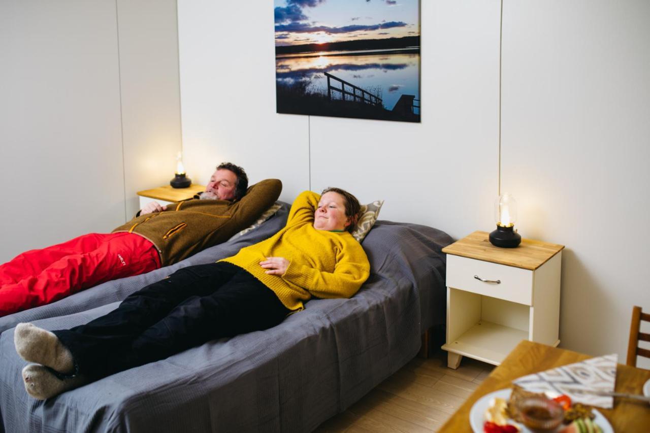 Labbnaes Semesterhem, Radhuset เคมิออนซารี ภายนอก รูปภาพ