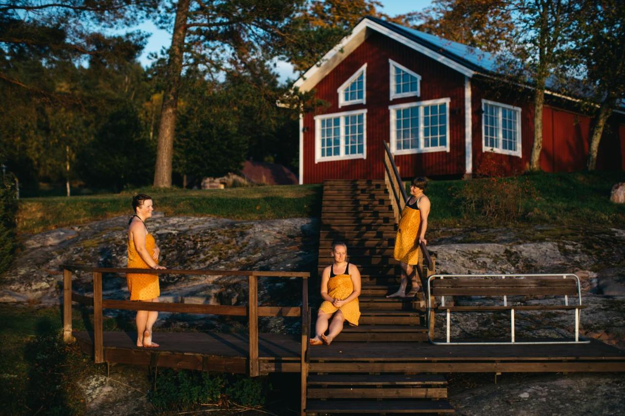 Labbnaes Semesterhem, Radhuset เคมิออนซารี ภายนอก รูปภาพ