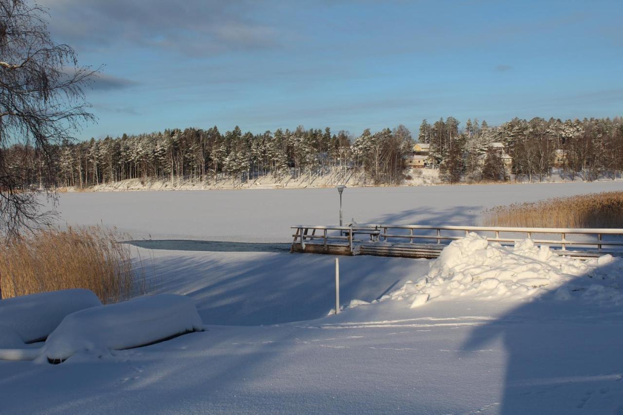Labbnaes Semesterhem, Radhuset เคมิออนซารี ภายนอก รูปภาพ