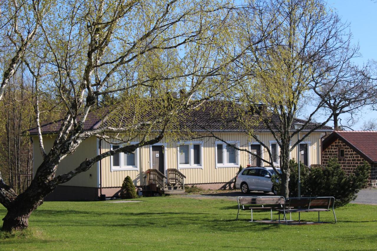 Labbnaes Semesterhem, Radhuset เคมิออนซารี ภายนอก รูปภาพ