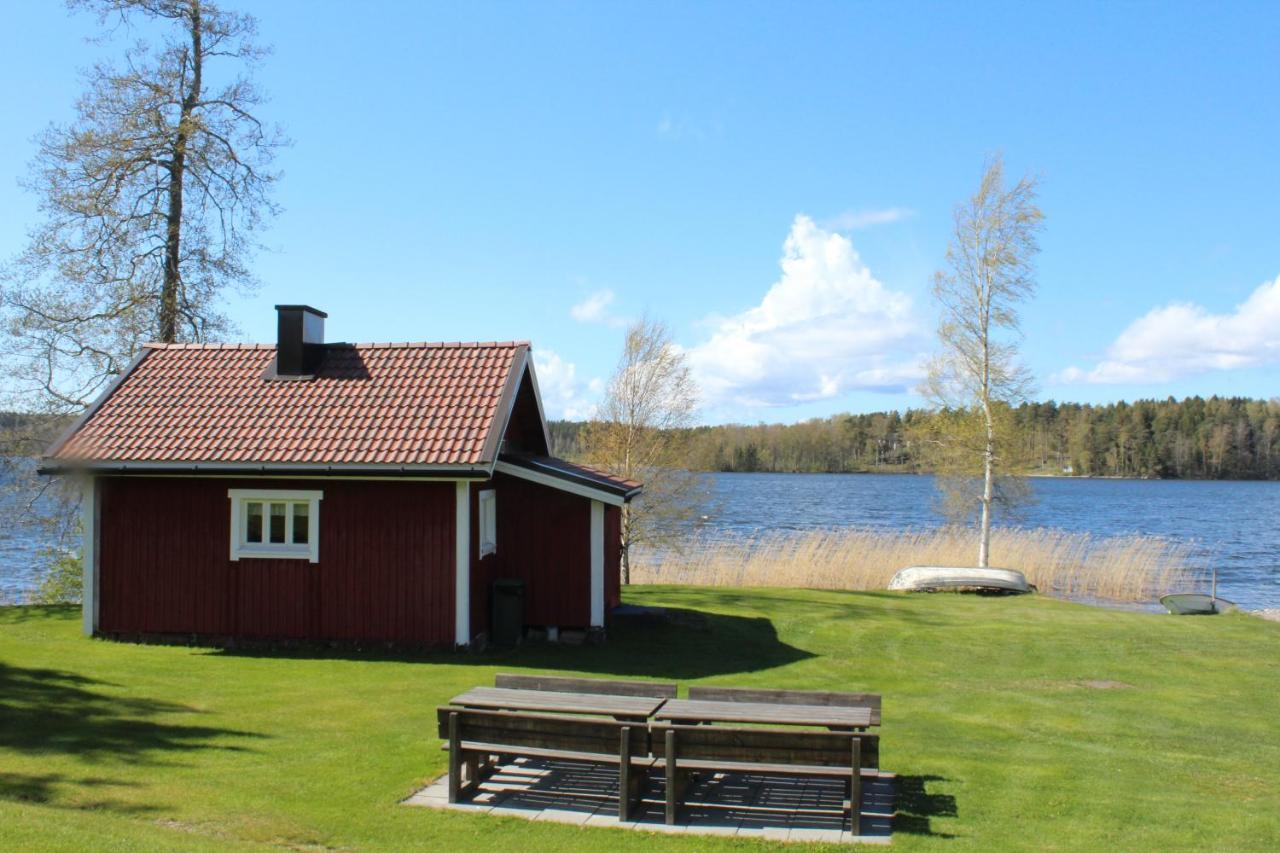 Labbnaes Semesterhem, Radhuset เคมิออนซารี ภายนอก รูปภาพ