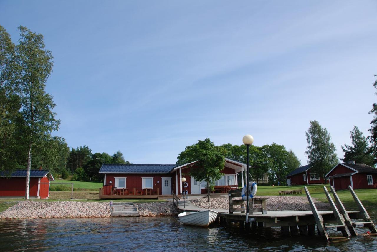 Labbnaes Semesterhem, Radhuset เคมิออนซารี ภายนอก รูปภาพ