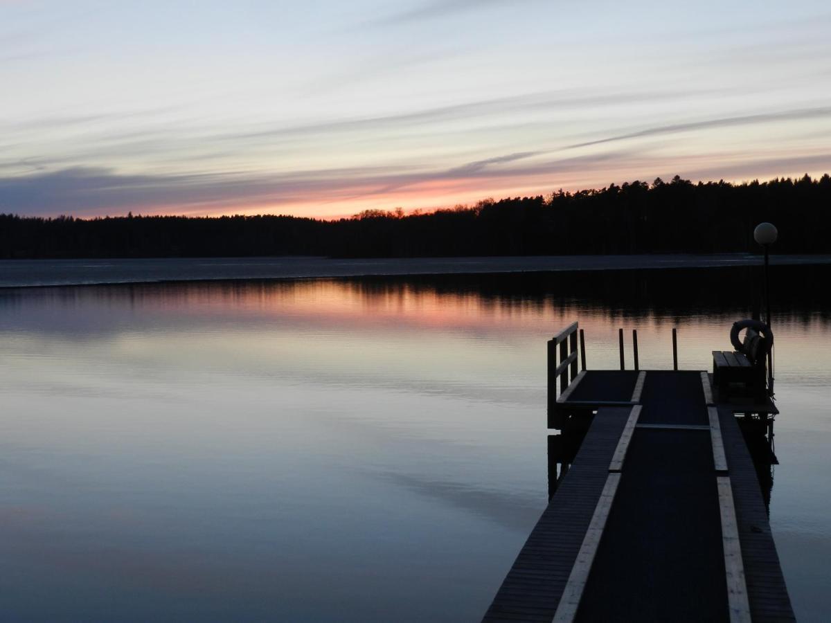 Labbnaes Semesterhem, Radhuset เคมิออนซารี ภายนอก รูปภาพ