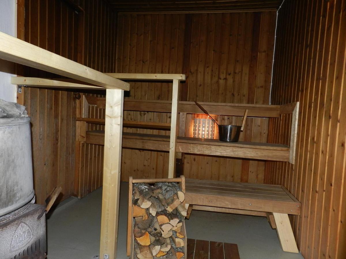 Labbnaes Semesterhem, Radhuset เคมิออนซารี ภายนอก รูปภาพ